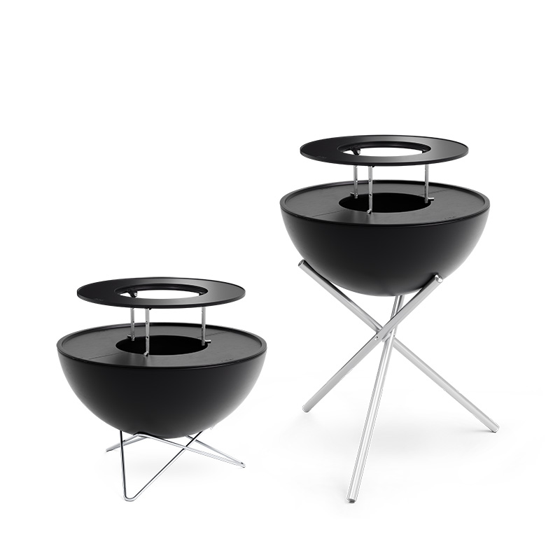 BOWL 57 Anneau Chauffant Une image montrant deux braseros en métal noir et argent sur un fond blanc, avec l'anneau chauffant BOWL 57.