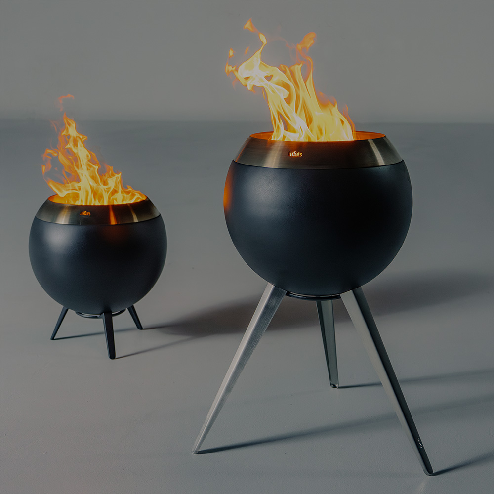 A black fire pit showing example for product customisation with the MOON 45