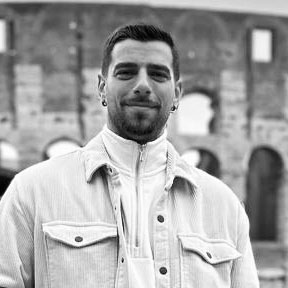 potrait von massi in schwarzweiß