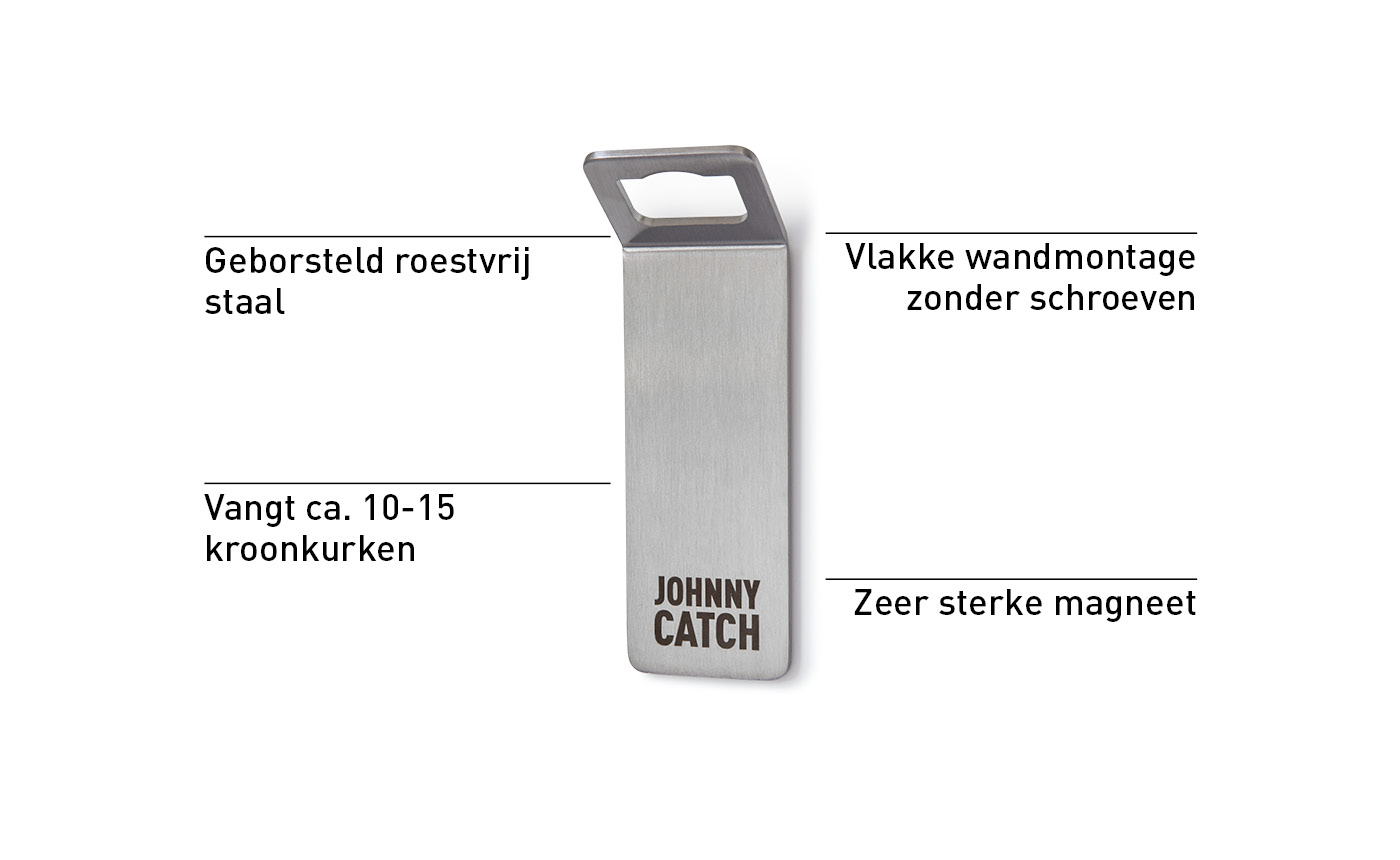 Een uitnodigende scène met een metalen flesopener wordt getoond met zijn functies. de Johnny Catch Magnet Bottleopener