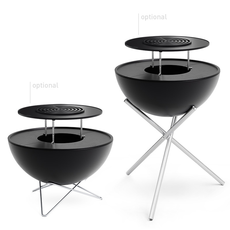 A view of a black barbecue grill with two legs and a black grill, with the BOWL 70 Sear Grate.