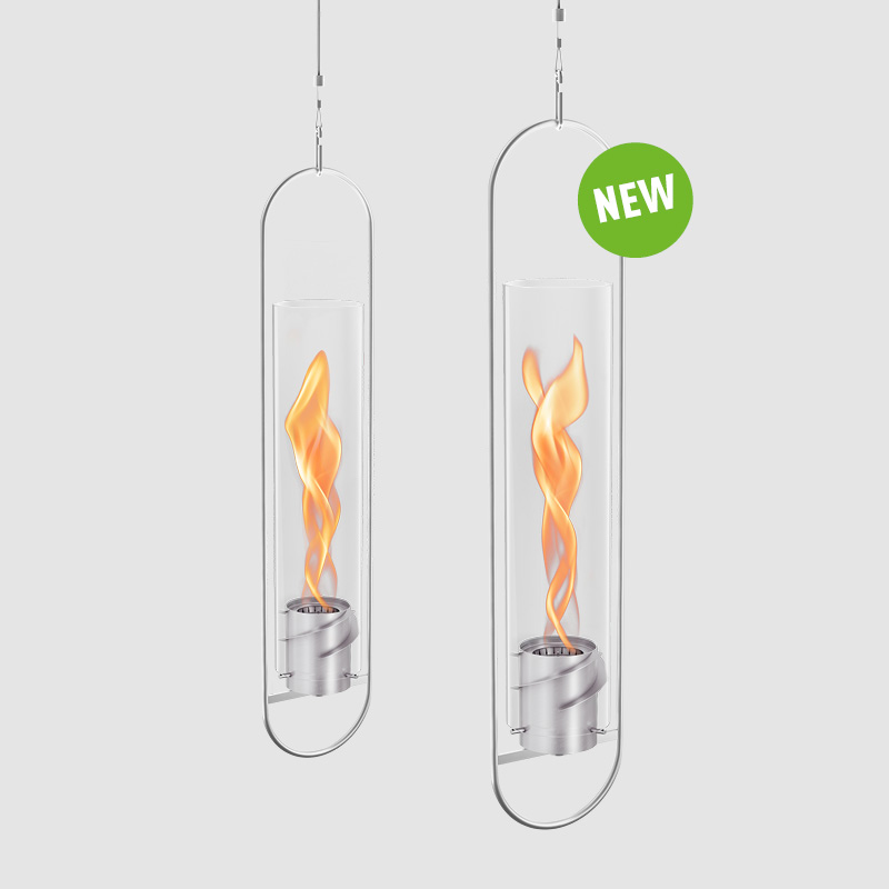 Deux cheminées en verre avec une flamme à l'intérieur