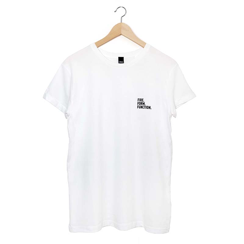 SHIRT hommes blanc S Une image montrant le t-shirt North Face, en gris pour homme, taille S.