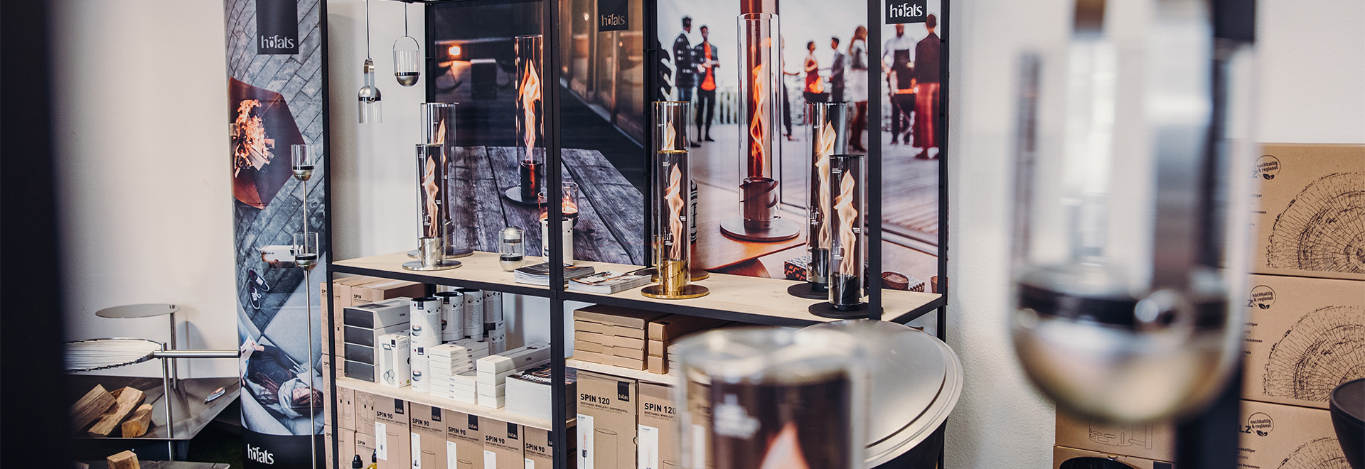 Een scène die een voorbeeld toont van een POS met Hofats-artikelen.