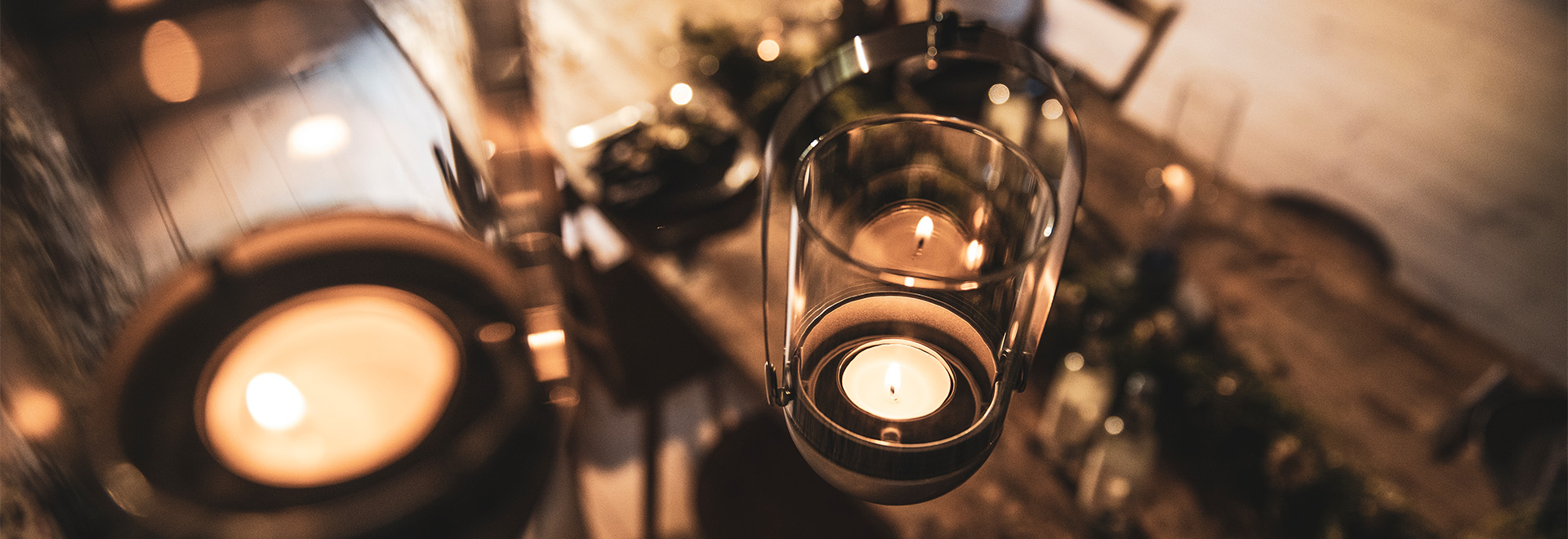 Depicted here is a bunch of candles, with the GRAVITY CANDLE Base.